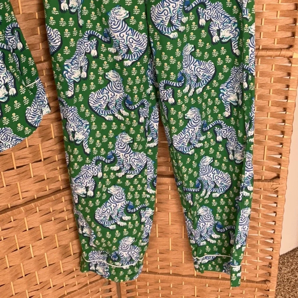 Printfresh Tiger Queen Pajama Set - Picture 11 of 13